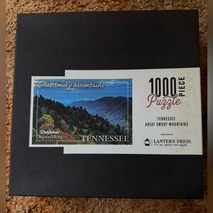 Lantern Press 1000-Piece Tennessee Great Smoky Mountains Puzzle - Black Box